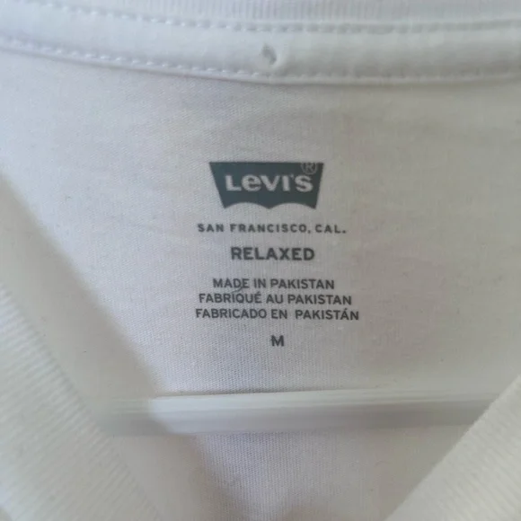 Levi's New York Big Apple Graphic Long Sleeve Shirt Size Medium 100% Cotton NWT - Picture 5 of 7